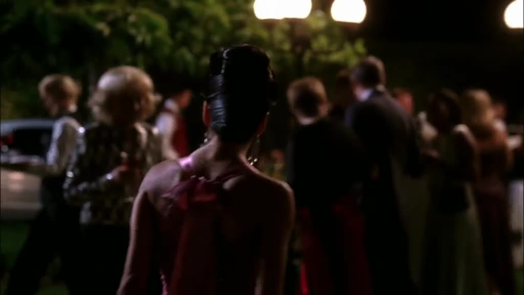 GABRIELLE hurries back to the party.jpg