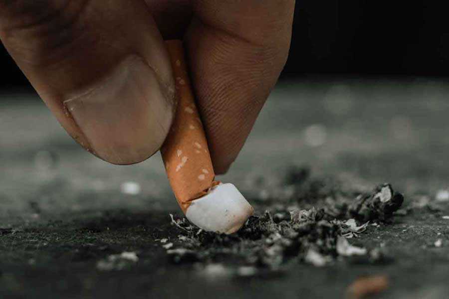 2408 Stub the cigarette out.jpg