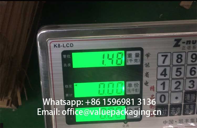 1.4kgs-water-filled-into-PA-PA-spout-pouch