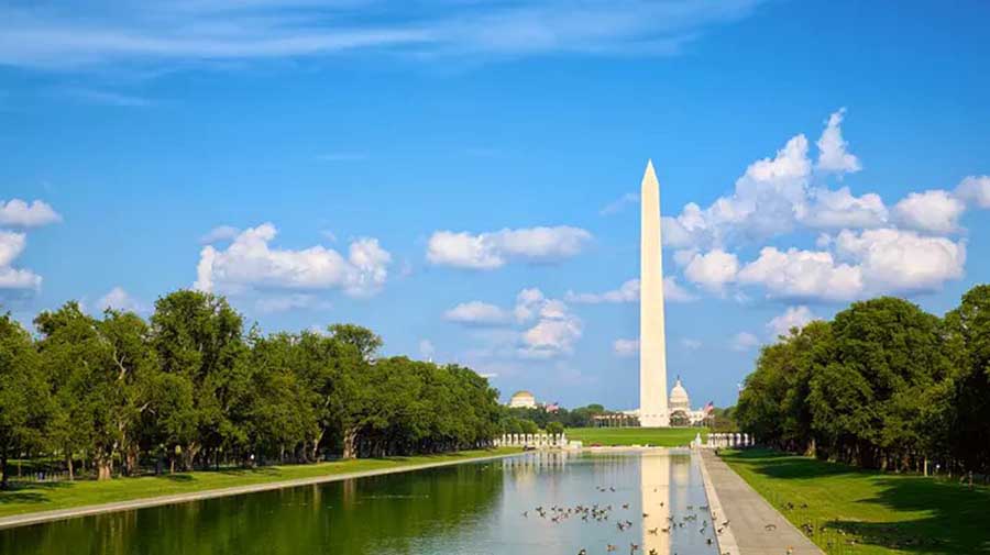 2507 The Washington Monument was constructed in 1884.jpg
