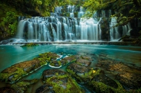 2507 The beautiful waterfalls surrounded by greeneries